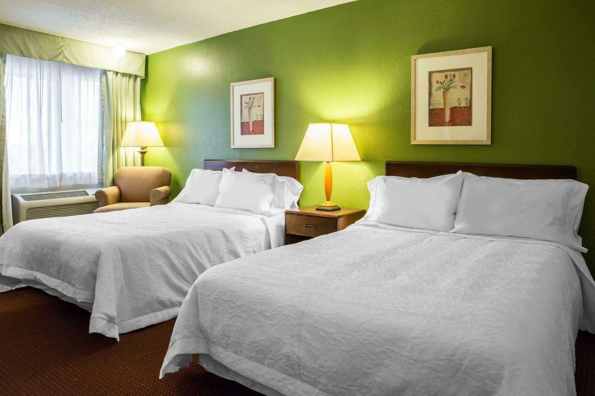 Econo Lodge North Washington Exterior photo